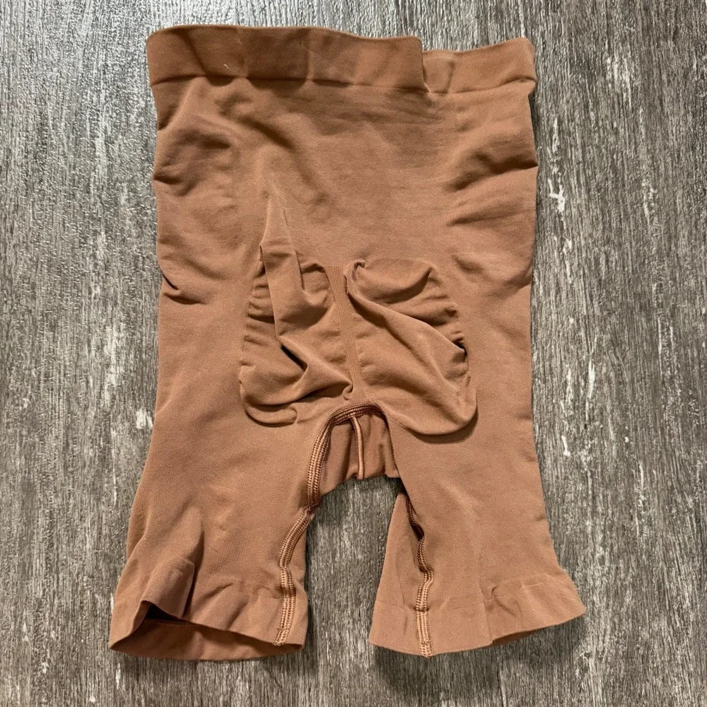Skims Seamless‎ Sculpt Mid Thigh Short Sienna Brown Shapewear L/XL NWOT